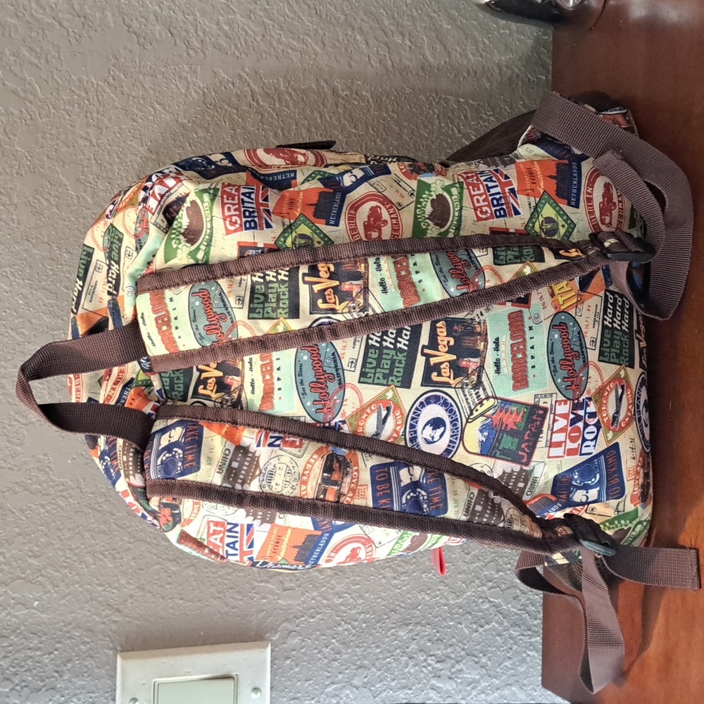 Hard Rock Foldable Backpack - Picture 5 of 10